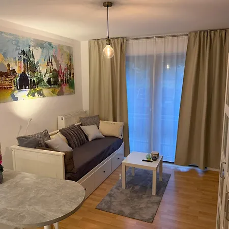 Moderne Beim Augustinerkloster Direkt In Der Altstadt *