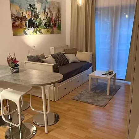 Moderne Beim Augustinerkloster Direkt In Der Altstadt Apartament