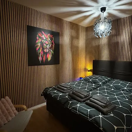 Moderne Beim Augustinerkloster Direkt In Der Altstadt *